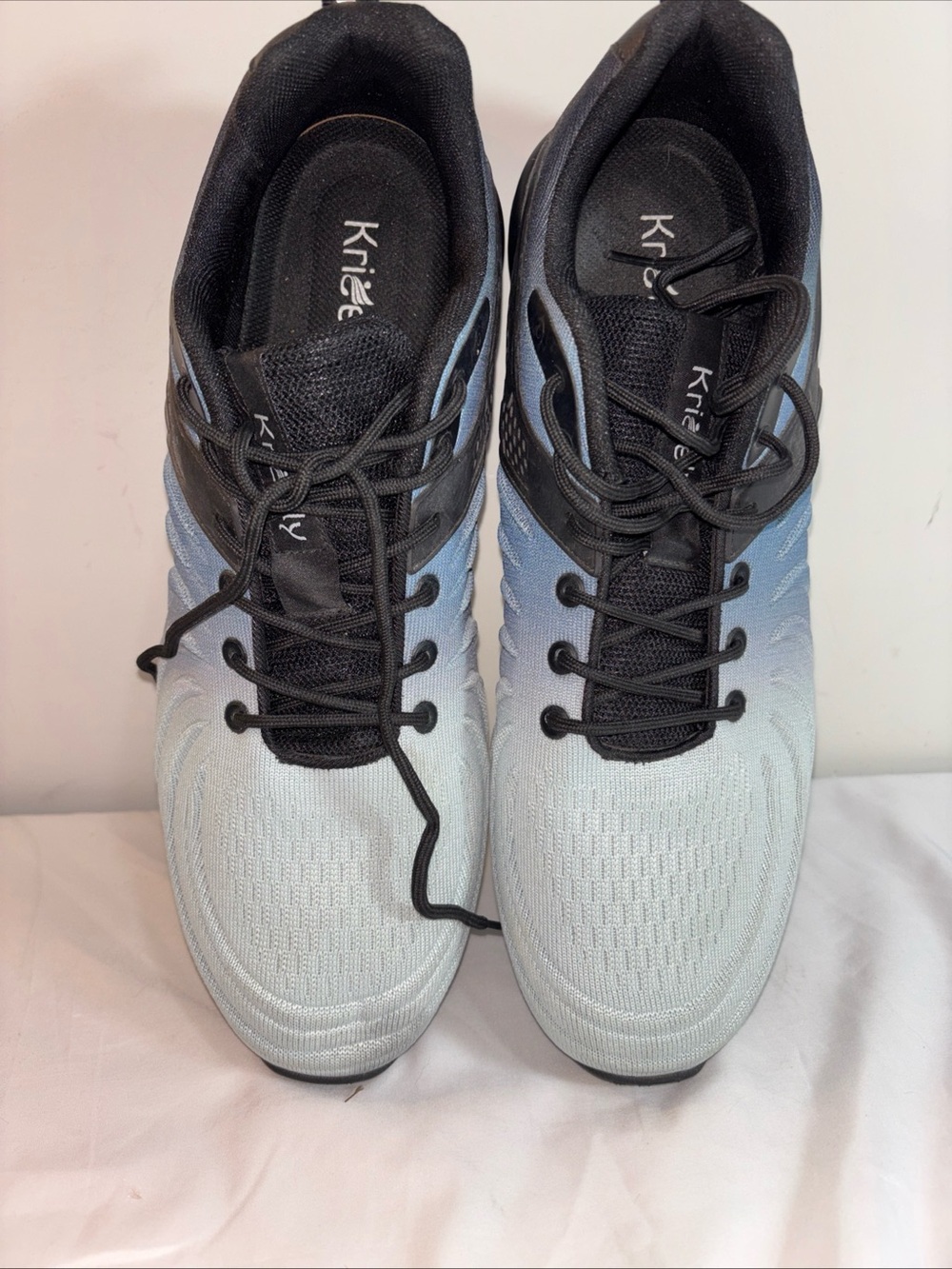 Kriëbly Gradient Athletic Sneakers in Light Blue and Black. 7/9